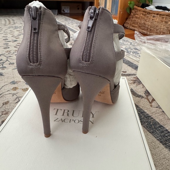 Zac Posen Gray Strappy Matte Satin Heels - Picture 10 of 10